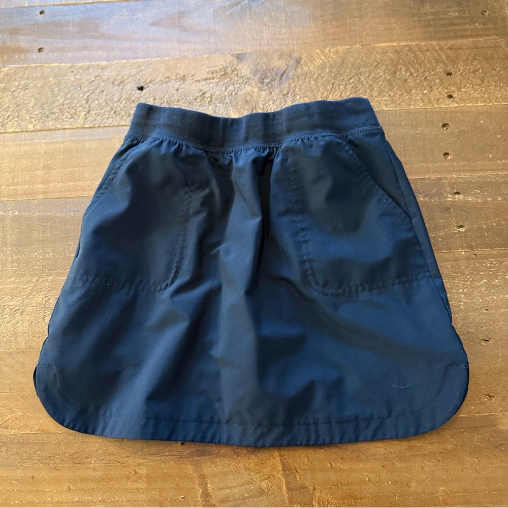 Izod Girls Dark Blue Skort Size 8